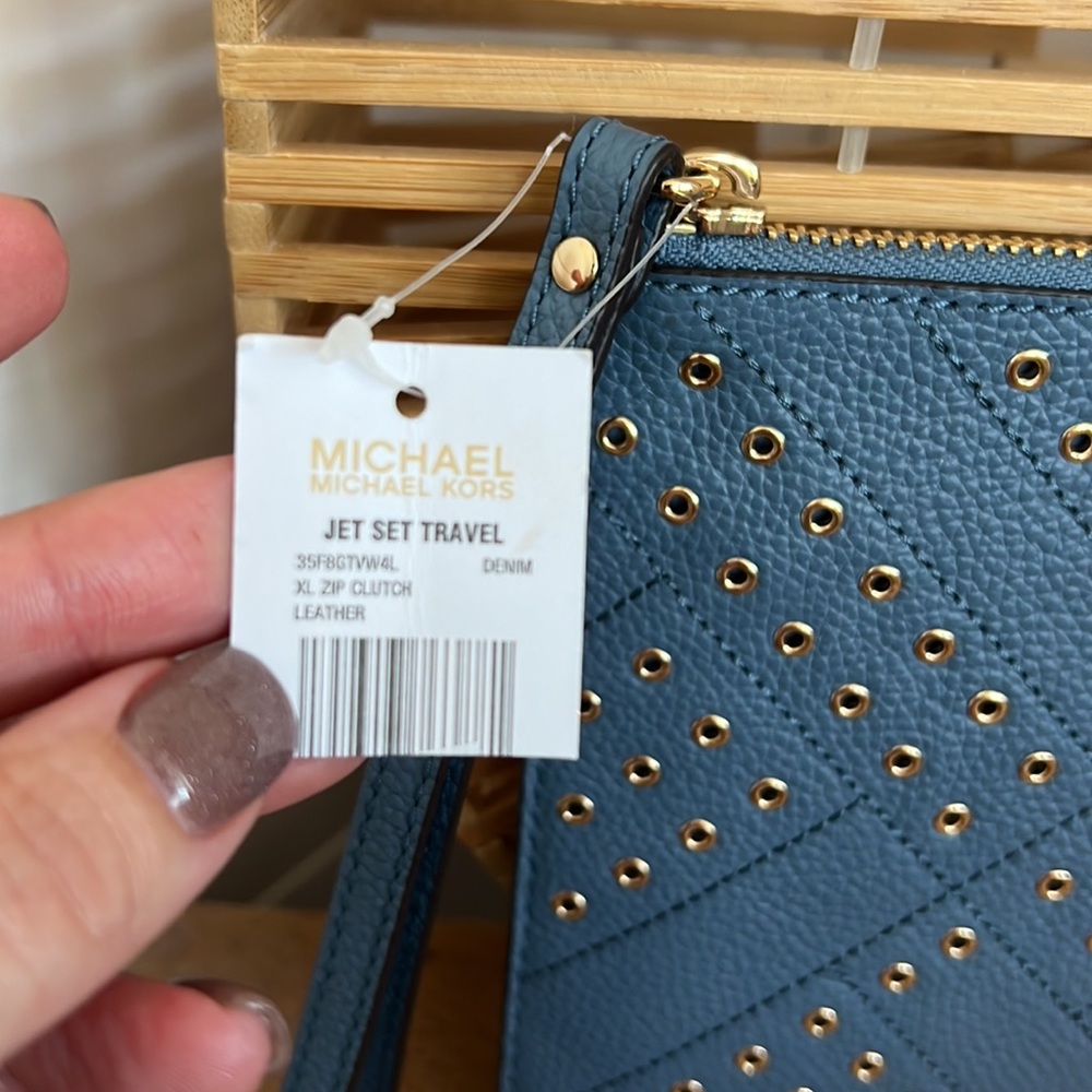 Michael Kors Jet Set Travel Clutch - Picture 6 of 17